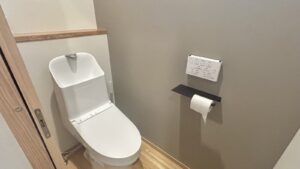 トイレのタンクが空になる原因と直し方｜まず止水栓と便器の水位を確認